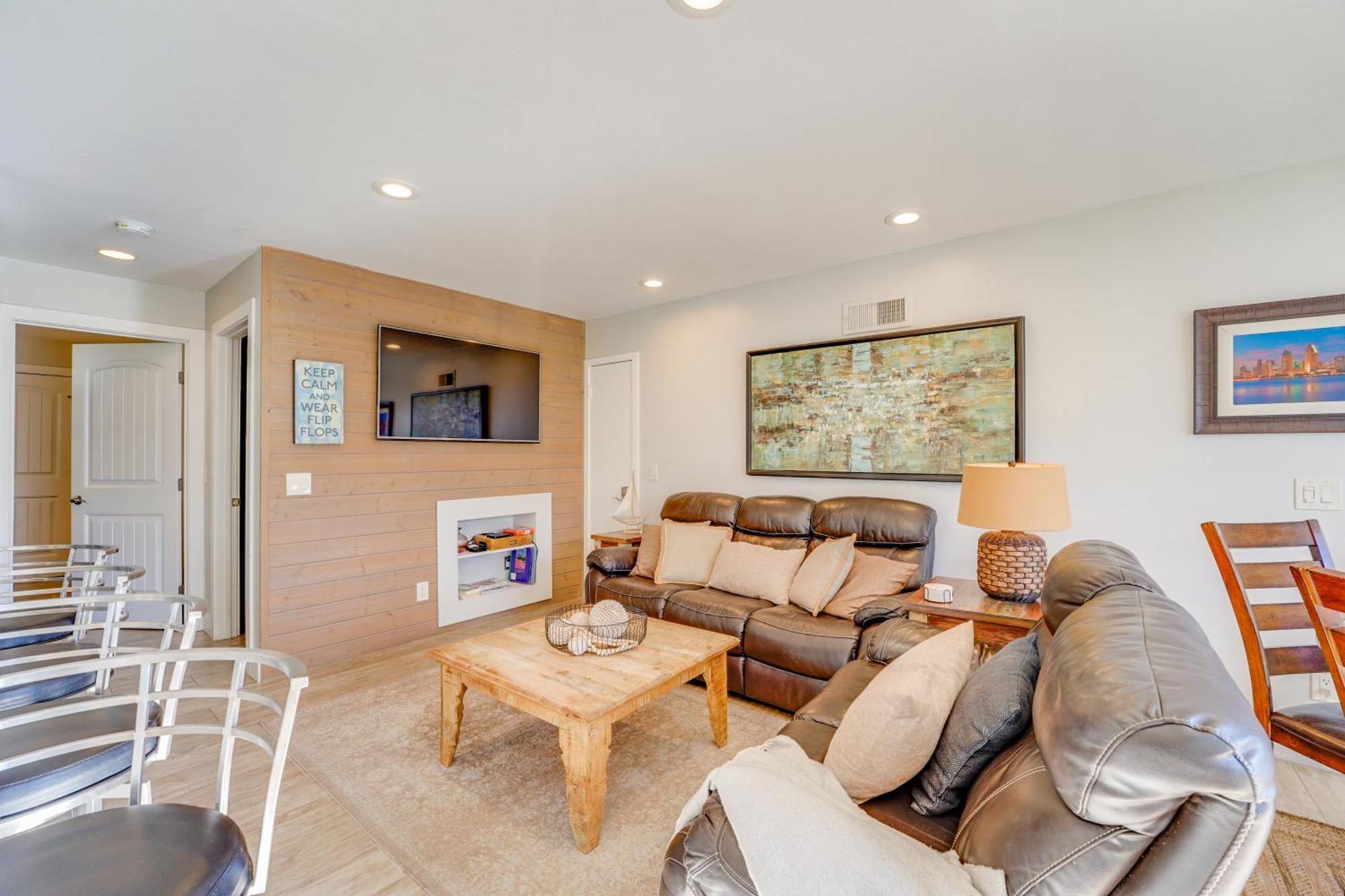 Stunning Beach Home - Large Patio, Parking, Ac & Dog Friendly! San Diego Exterior photo